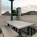 2 Bd Penthouse In The Heart Of The Mother City