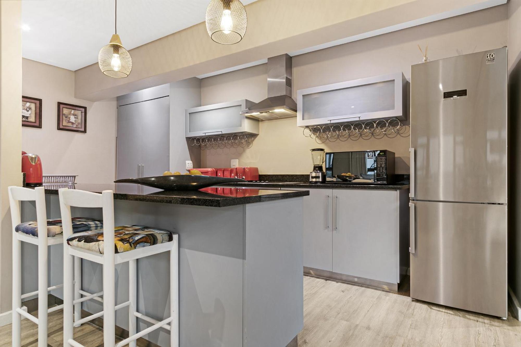 Apartment 2 Bd Penthouse In The Heart Of The Mother Cape Town