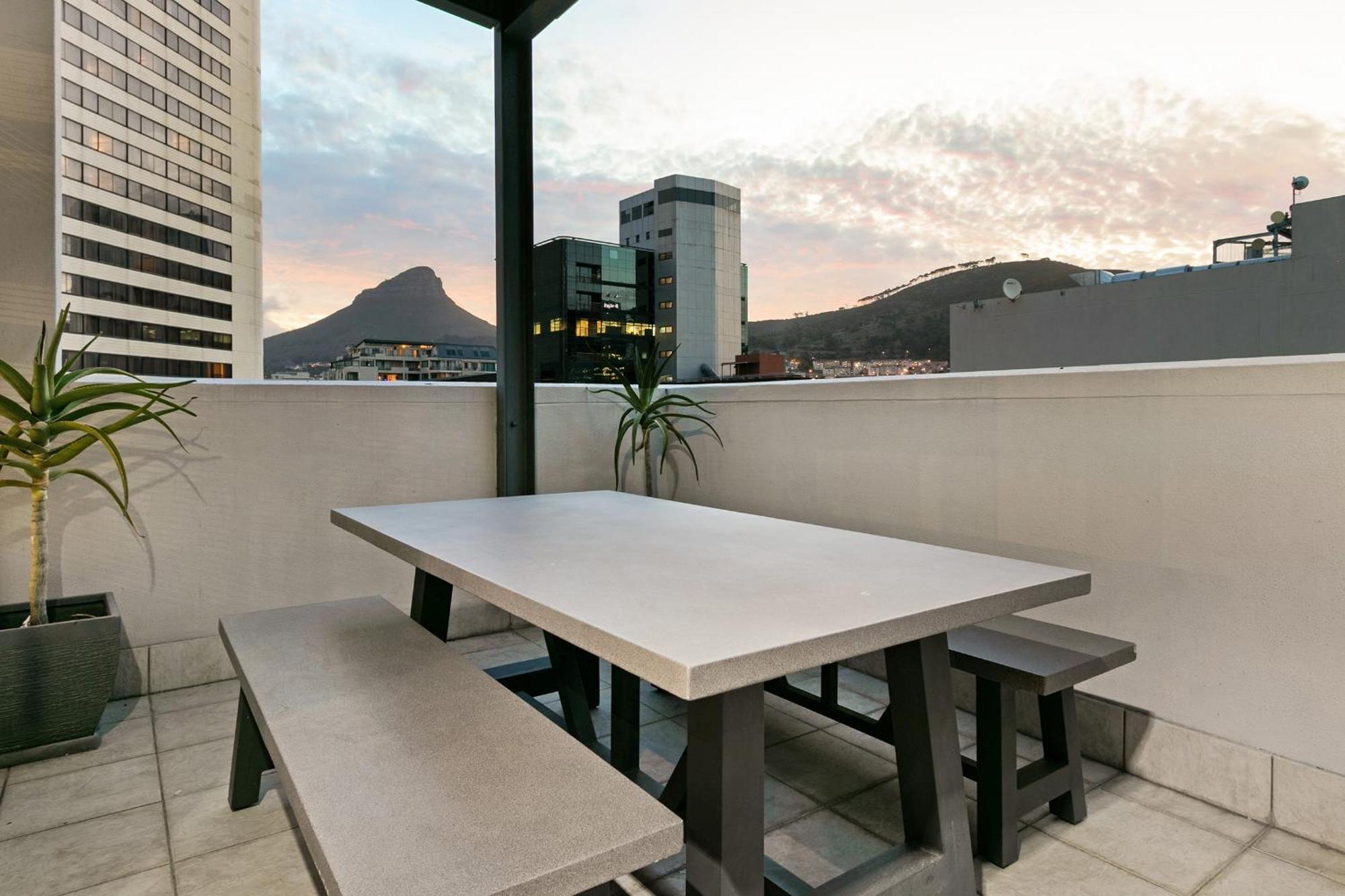 2 Bd Penthouse In The Heart Of The Mother Apartment