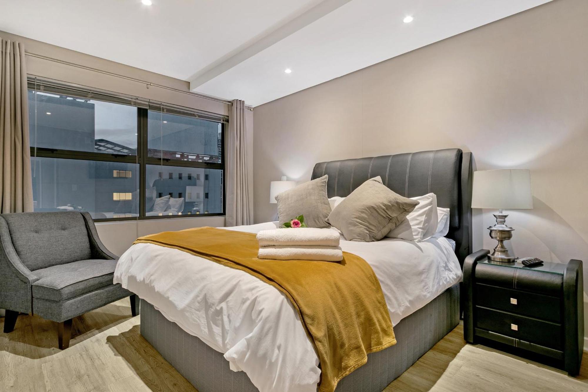 2 Bd Penthouse In The Heart Of The Mother Apartment