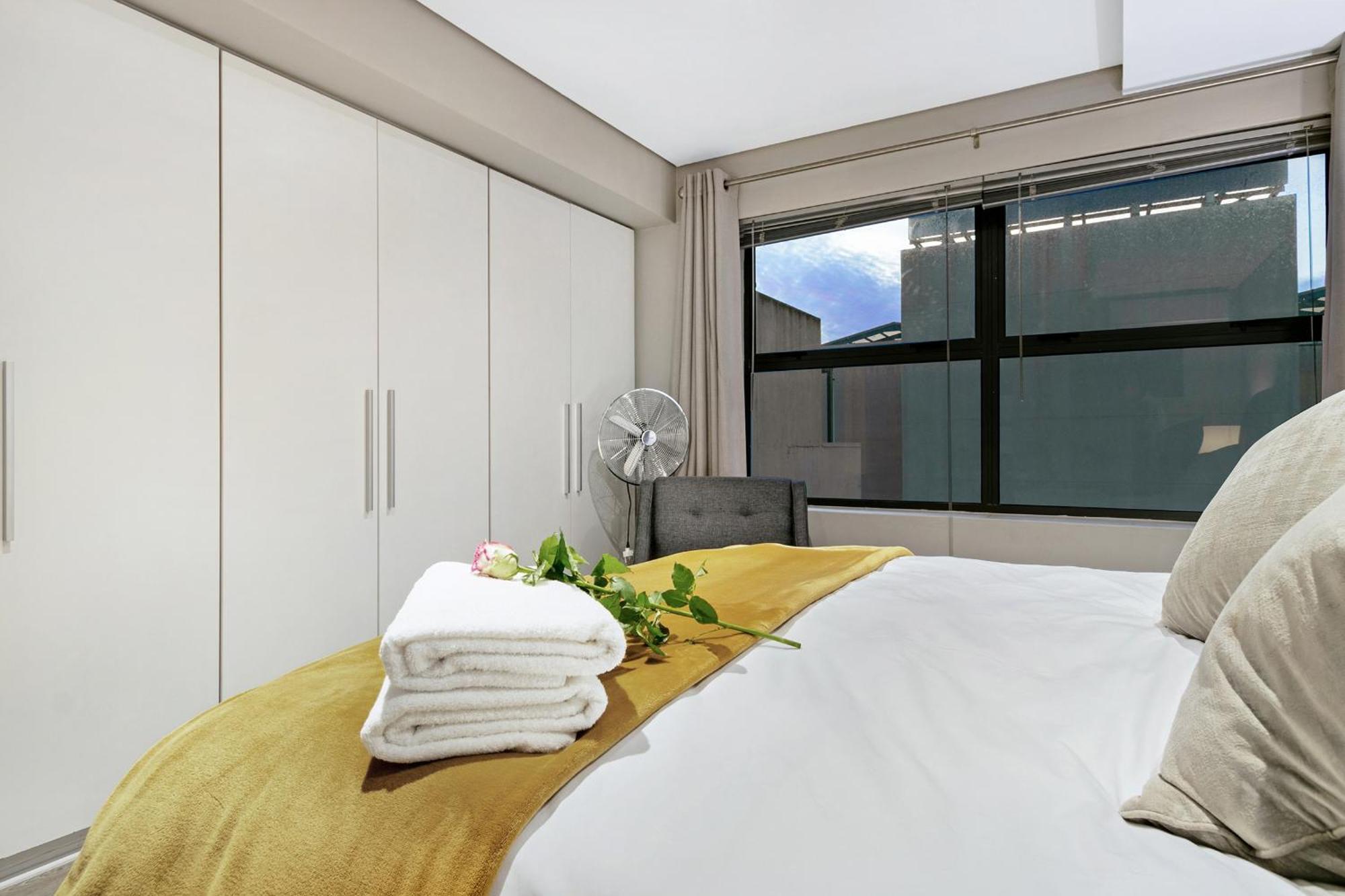 Apartment 2 Bd Penthouse In The Heart Of The Mother *